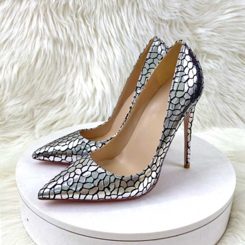 Silver stone patterned high heels, pointed toe thin heels, shallow cut single shoes