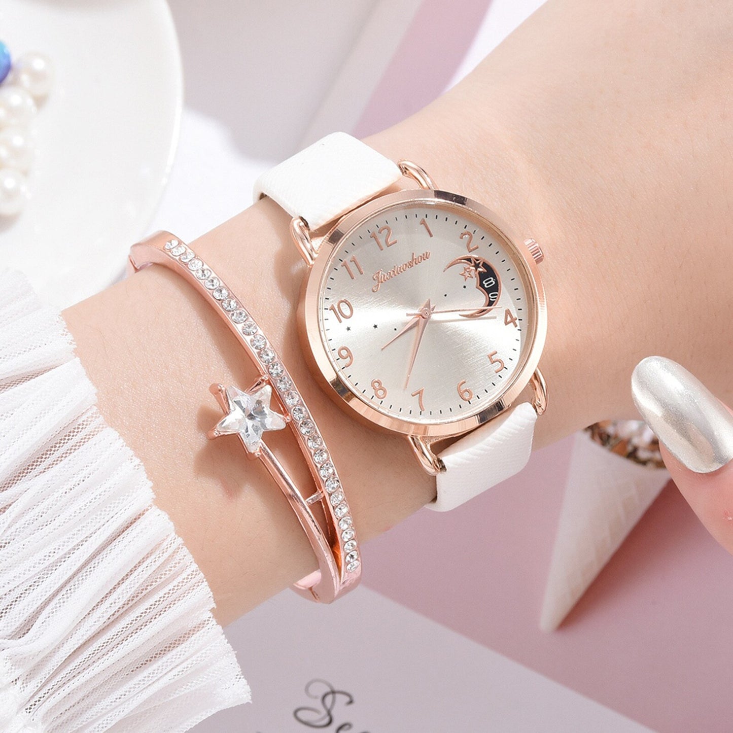 Women Watches Luxury Leather Band Watch Dress Clock Lady Wrist Watch