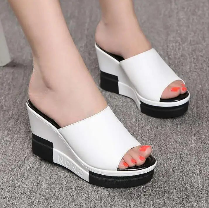 2023 Fashion Flip Flops Women shoes Slippers Platform Summer Shoes Open Toe Wedges Sandals Ladies Shoes women Plus Size 35-40